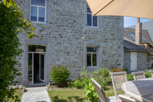 Terrasse en pierre bleue